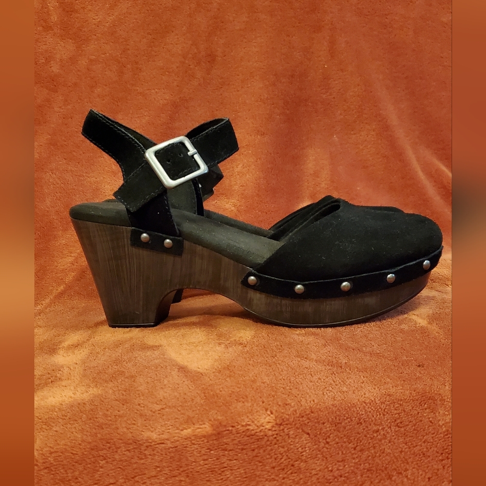 BLACK SUEDE LEATHER STUDDED PLATFORM CLOGS